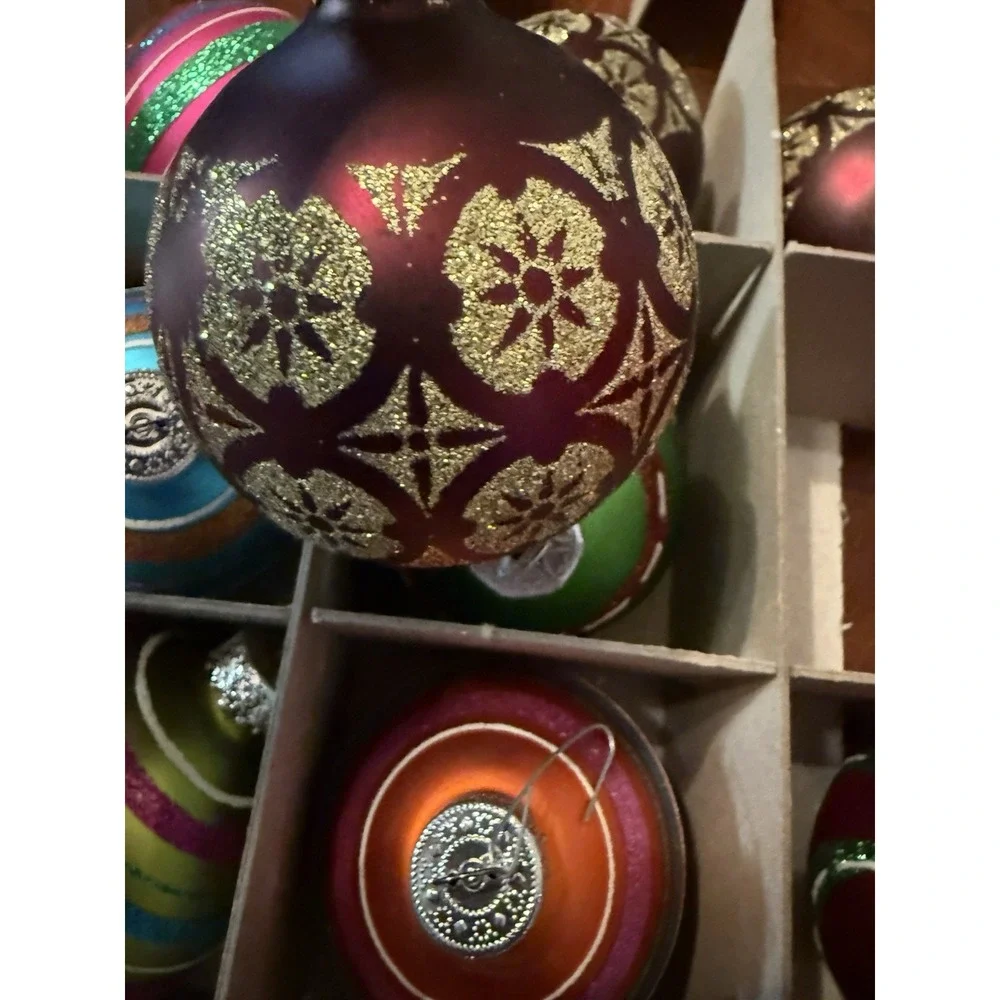 VTG 17 Christmas Ornaments Lot Glitter Stripes Red Green Gold HO‎ HOGlass Decor
